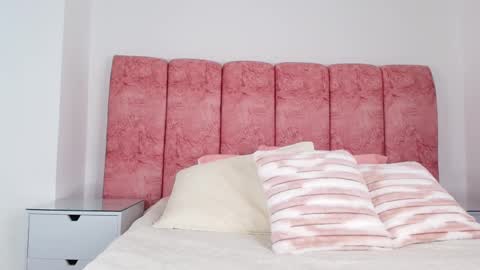 Emma online show from 11-20-25, 03:07