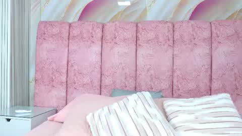 Emma online show from 06-26-26, 03:11