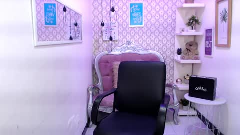 Snapshot of emma_garciaa_ chatting on 12-13-24, 08:15 emma online show from 12-13-24, 08:15