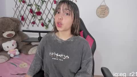 Snapshot of emma_grayys chatting on 10-12-25, 04:11 emma_grayys online show from 10-12-25, 04:11