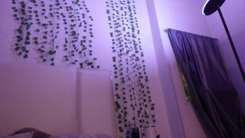 emma_johnson_ online show from 12-23-25, 02:42