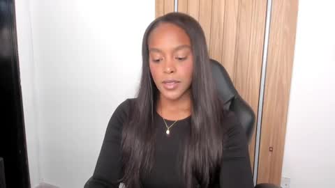 emma_jonness online show from 05-12-26, 11:07