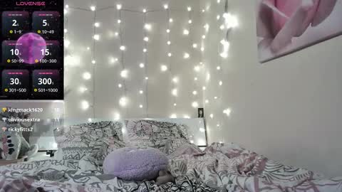 emma_just online show from 10-30-25, 07:14