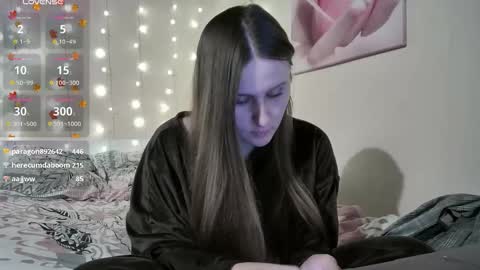 emma_just online show from 11-05-25, 09:26