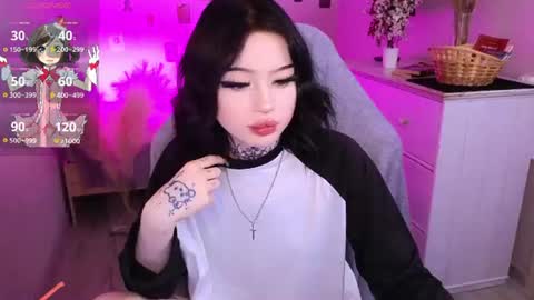 emma_kirks online show from 06-11-26, 12:36