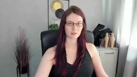 Snapshot of emma_lust94 chatting on 06-04-26, 12:22 emma online show from 06-04-26, 12:22