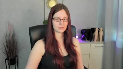 emma online show from 06-19-26, 06:29