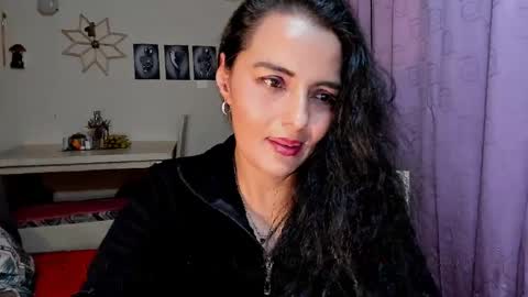  emma luxy online show from 04-08-26, 05:40