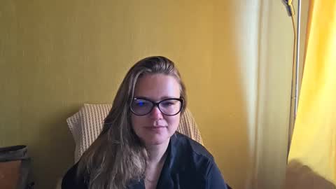 Snapshot of emma_misty_ chatting on 10-03-25, 06:21 emma_misty_ online show from 10-03-25, 06:21