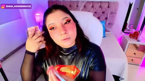 Emma Monserratt online show from 10-31-25, 08:21