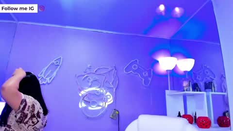 Emma Monserratt online show from 04-15-26, 11:06