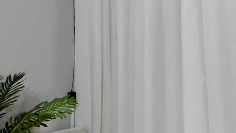 Snapshot of emma_morgann chatting on 10-16-25, 11:55 Emma Morgann online show from 10-16-25, 11:55