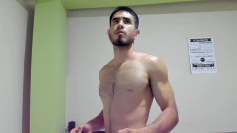 Snapshot of emma_muscle_ chatting on 05-26-26, 11:34 emma online show from 05-26-26, 11:34