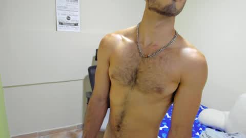 Snapshot of emma_muscle_ chatting on 06-06-26, 09:19 emma online show from 06-06-26, 09:19
