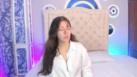 EMMA  online show from 03-23-26, 12:09