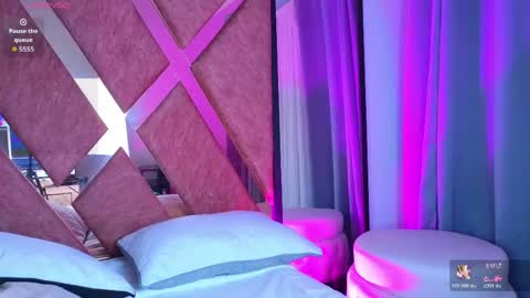 EMMA REVEES  online show from 04-21-26, 01:42