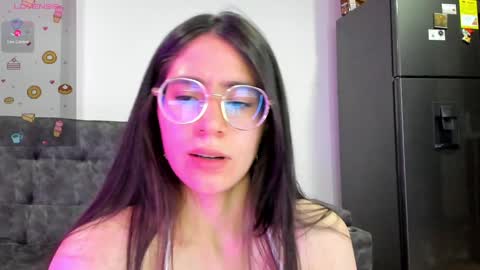 Emma online show from 01-16-25, 01:37