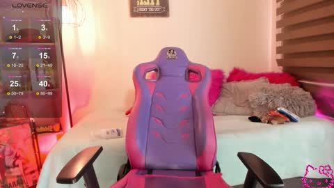 EMMA  online show from 02-11-26, 01:16