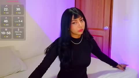 Snapshot of emma_web_ chatting on 10-24-25, 11:39 Emma web online show from 10-24-25, 11:39