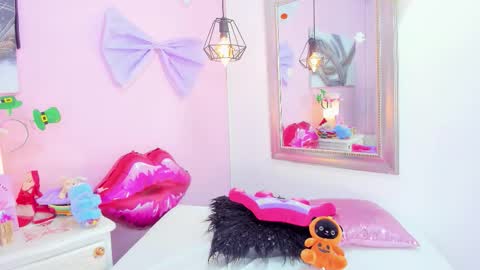 Emma  online show from 03-15-26, 05:30