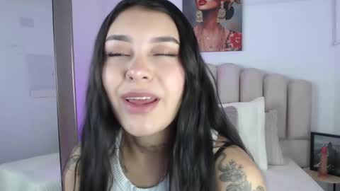 Snapshot of emmacute_x chatting on 10-04-25, 01:20 emmacute_x online show from 10-04-25, 01:20