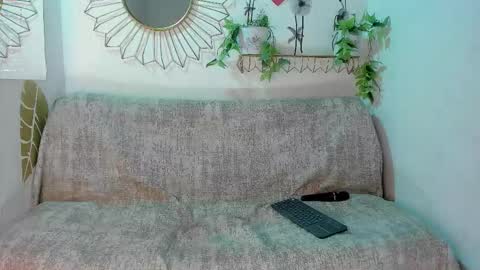 Emma Duque online show from 11-08-25, 07:45