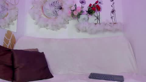 Emma Duque online show from 04-24-26, 04:53