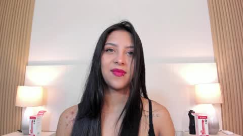 emmaespencer  online show from 06-05-26, 11:27