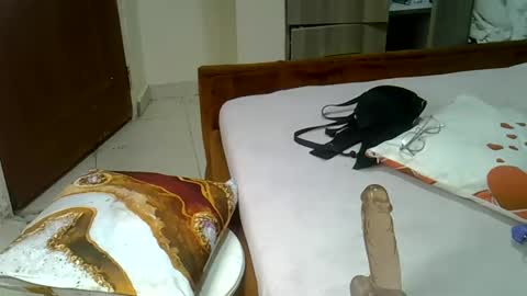 Emma online show from 02-16-25, 11:16