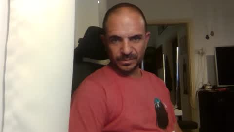 Snapshot of emmagold123 chatting on 10-04-25, 08:40 Ariel online show from 10-04-25, 08:40