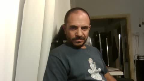 Snapshot of emmagold123 chatting on 10-29-25, 08:54 Ariel online show from 10-29-25, 08:54