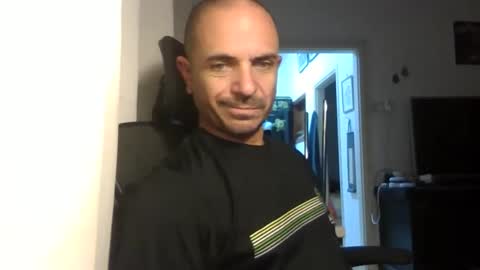 Snapshot of emmagold123 chatting on 11-03-25, 05:36 Ariel online show from 11-03-25, 05:36