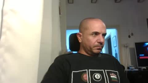 Ariel online show from 12-14-25, 09:08