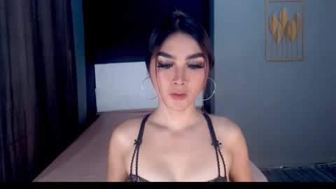 Snapshot of emmahardcockts chatting on 06-06-26, 02:49 Emma online show from 06-06-26, 02:49