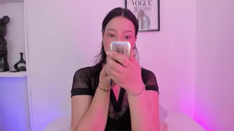 emmajohanson online show from 02-07-26, 07:50