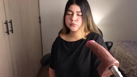 Emma online show from 03-08-26, 04:00