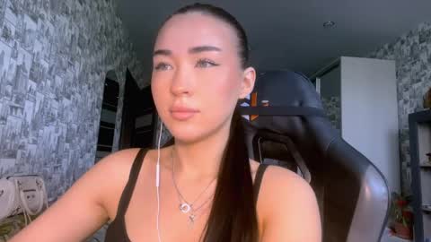 Emma online show from 05-20-26, 08:31