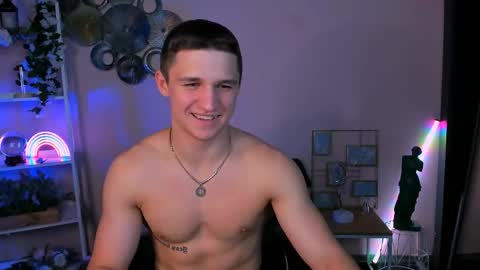 Snapshot of emmanuel_shine chatting on 05-25-26, 07:09 Emmi online show from 05-25-26, 07:09