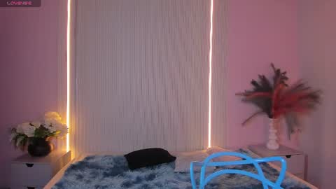 emmaray3 online show from 07-26-26, 11:39