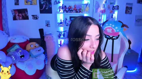 Snapshot of emmarosse11 chatting on 01-29-25, 07:00 Emma online show from 01-29-25, 07:00