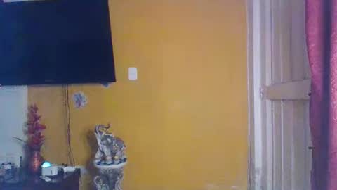 EmmaSplycer online show from 04-14-26, 02:39