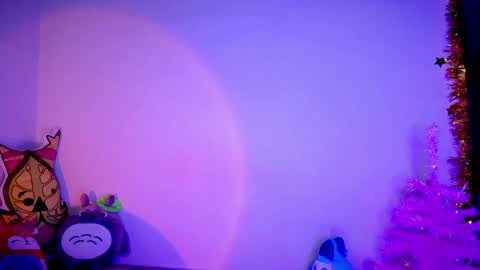 Snapshot of emmaterrestrial chatting on 01-29-25, 02:10 RH-NEGATIVE GREEN-EYED BAELIEN online show from 01-29-25, 02:10