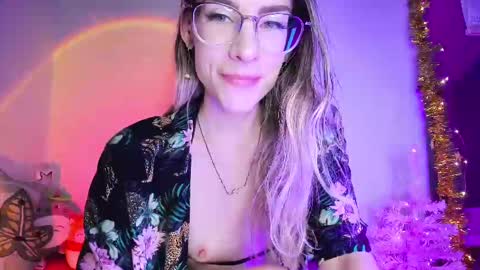 Snapshot of emmaterrestrial chatting on 02-23-25, 04:02 RH-NEGATIVE GREEN-EYED BAELIEN online show from 02-23-25, 04:02