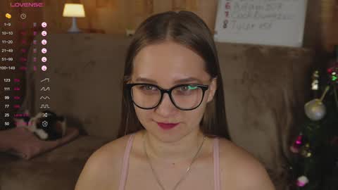 Mia online show from 01-11-25, 05:18