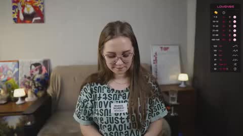 Mia online show from 10-25-25, 03:03