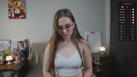 Mia online show from 10-25-25, 03:18