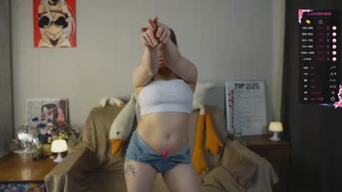 Mia online show from 04-15-26, 05:42