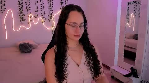 Emma Torres online show from 10-15-25, 02:17