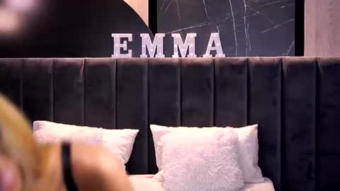 Snapshot of emmawilll chatting on 08-09-26, 12:01 emmawilll online show from 08-09-26, 12:01