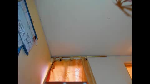 Snapshot of emmawuilian chatting on 09-21-25, 05:03 hi im emmalina welcome to your happy place online show from 09-21-25, 05:03
